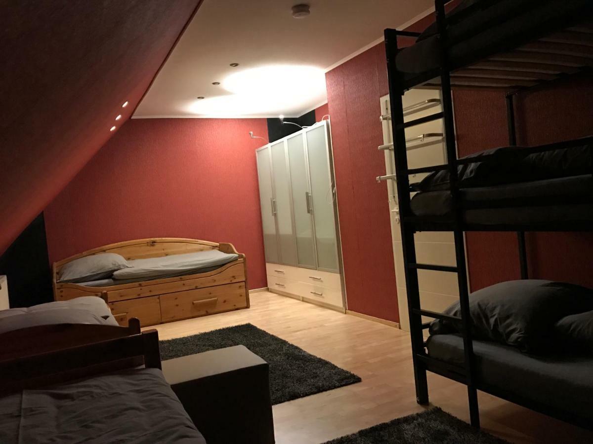 Messe Apartment & Rooms Haenigsen חדר תמונה